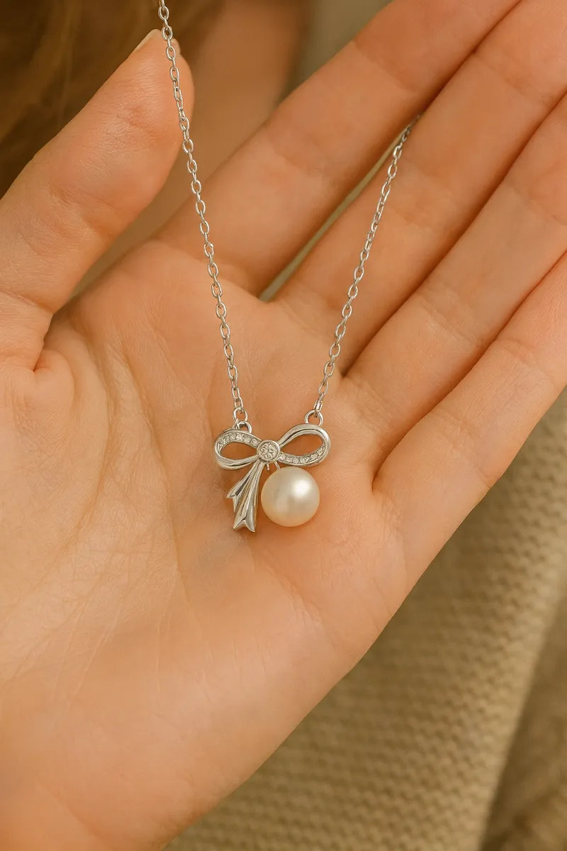 Pearl Bow Necklace