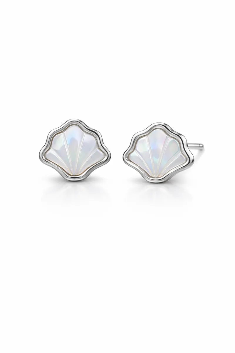 The Mother-of-Pearl Scalloped Shell Earrings
