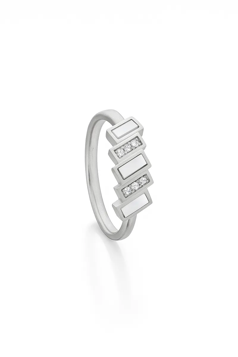 The Stepped Geometric Ring